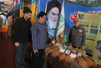 حضور موسسه تحقیقات برنج كشور در نمایشگاه كنگره ملی هشت هزار شهید گیلان