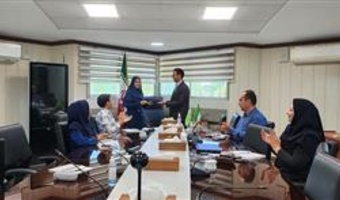 تجلیل از مسئول روابط عمومی موسسه تحقیقات برنج کشور در روز روابط عمومی