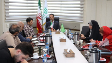 نشست صمیمی رئیس موسسه تحقیقات برنج کشور با روایتگران مسیر پژوهش تا مزرعه به مناسبت روز خبرنگار